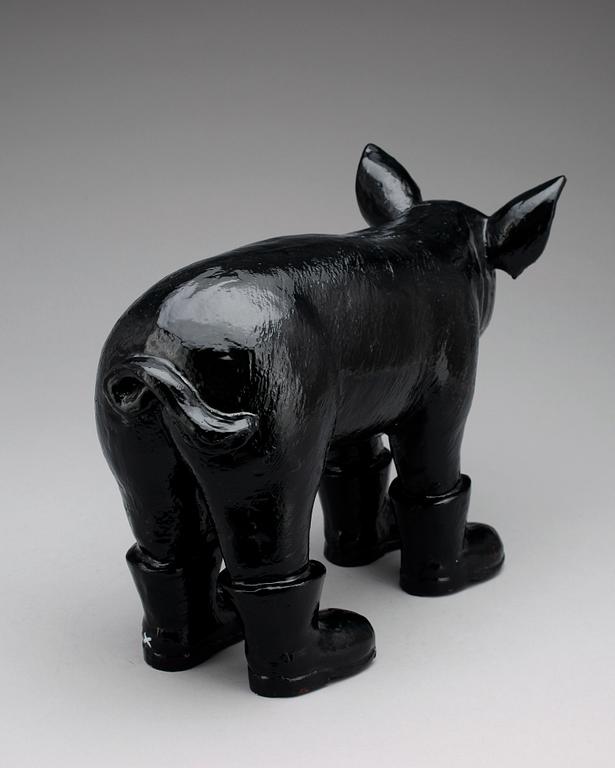 WILLIAM SWEETLOVE, "Cloned black pig with plastic boots" sign o numr VIII/X.