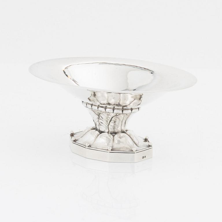 Johan Rohde, a sterling silver dish on a stem, model 42B, Firma Georg Jensen, Denmark, post 1945.