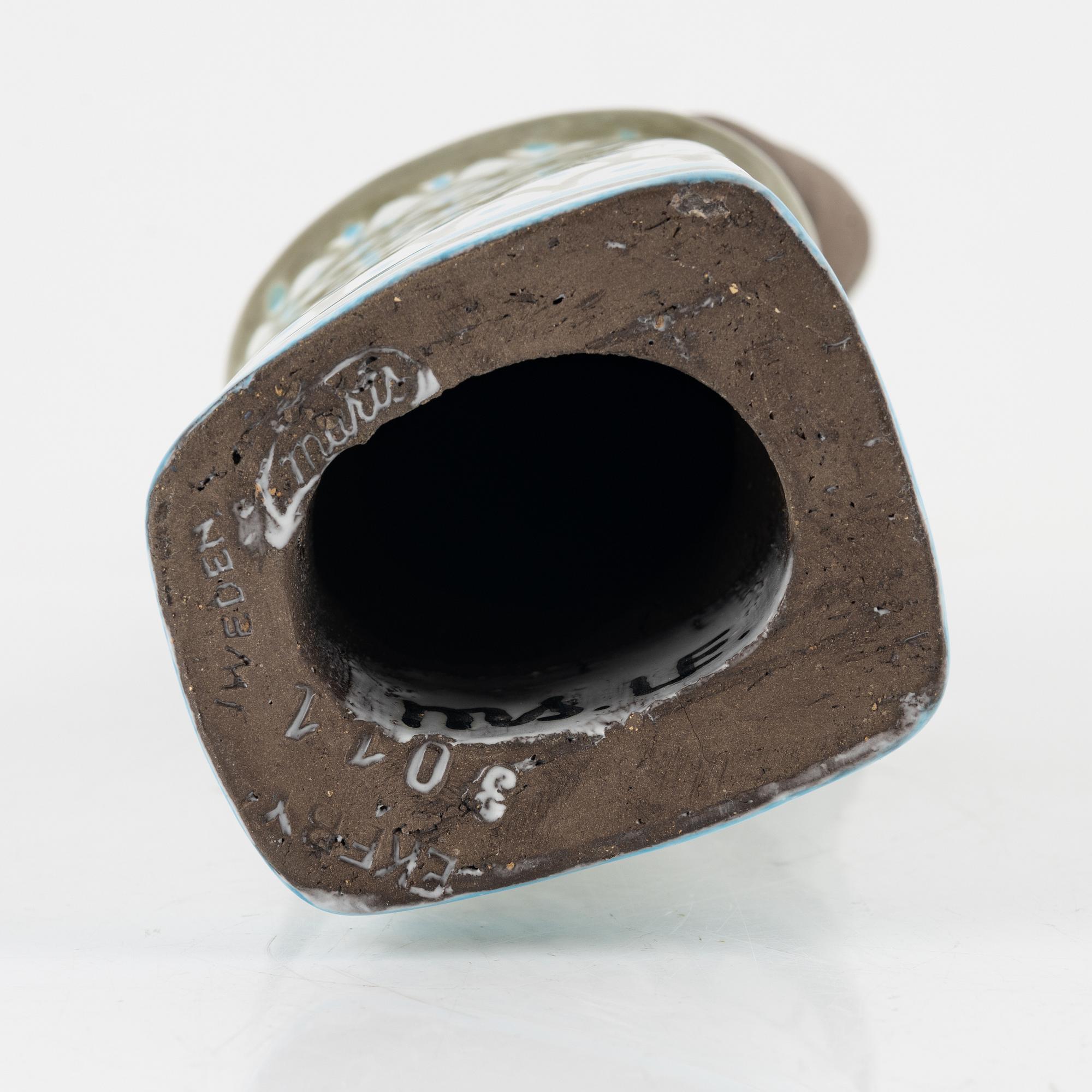 Mari Simmulson, figurin, Upsala-Ekeby.