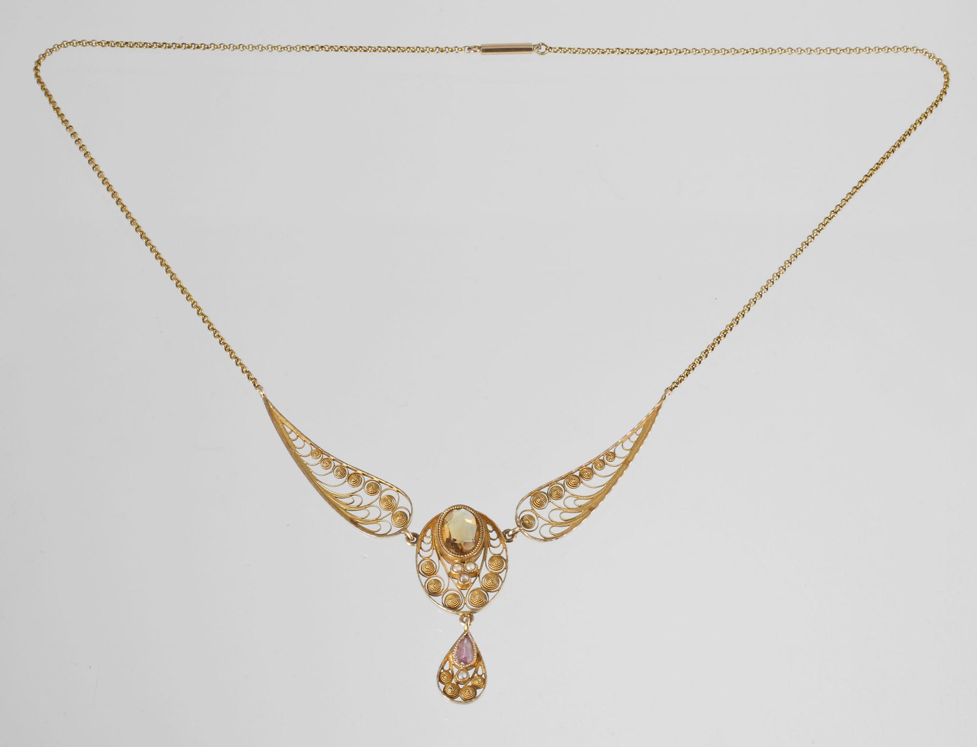 HALSCOLLIER, 18K guld med citrin, 4 orientaliska pärlor samt rosa safir, Gustav Dahlgren & Co, Malmö, 1904. 8,5 gram.