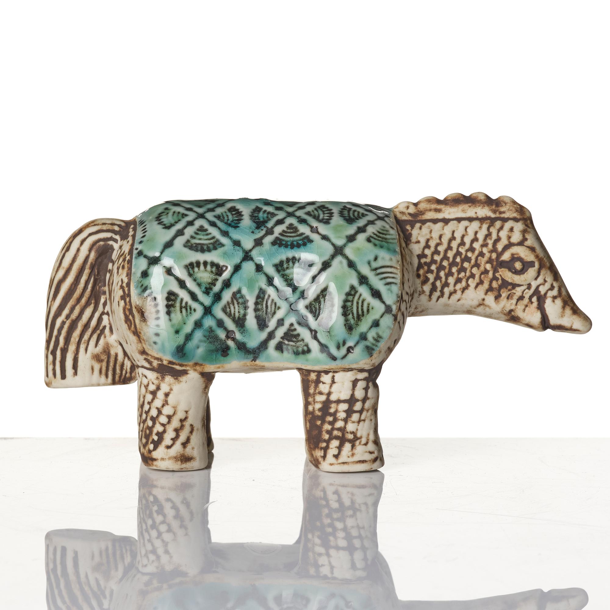 Lisa Larson, figurin, stengods, "Varan", ur serien "Jura", Gustavsberg.