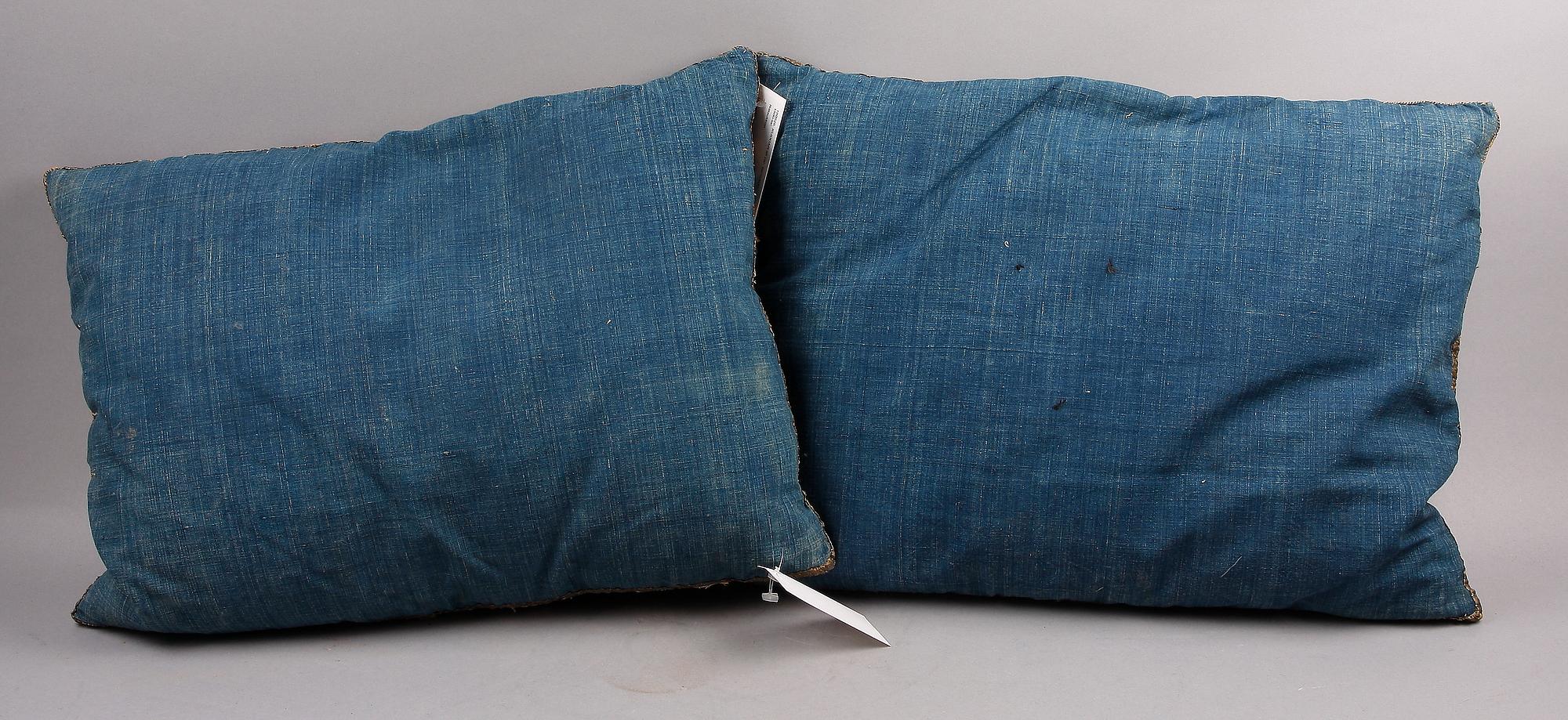 KUDDAR ett par, barockstil, 1700/1800-tal.