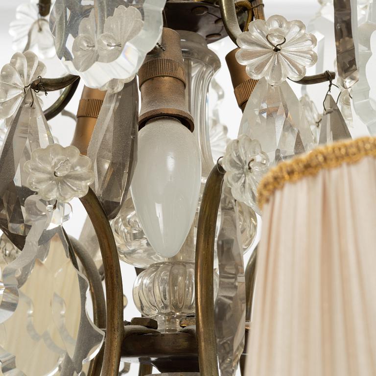 Ljuskrona, rokokostil, 1900-talets första hälft.