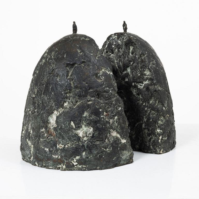Teuvo Tuomivaara, "Cleft".