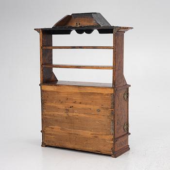 A late Baroque wall cabinet with shelves, first half of the 18th century.