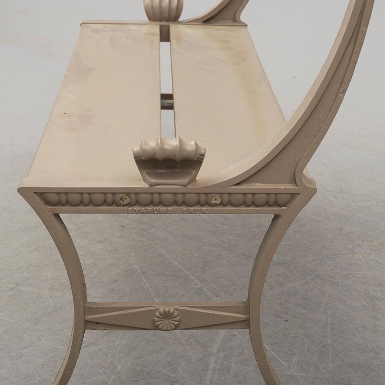 FOLKE BENSOW, trädgårdssoffa, "Sneckan", Byarums Bruk, sent 1900-tal.