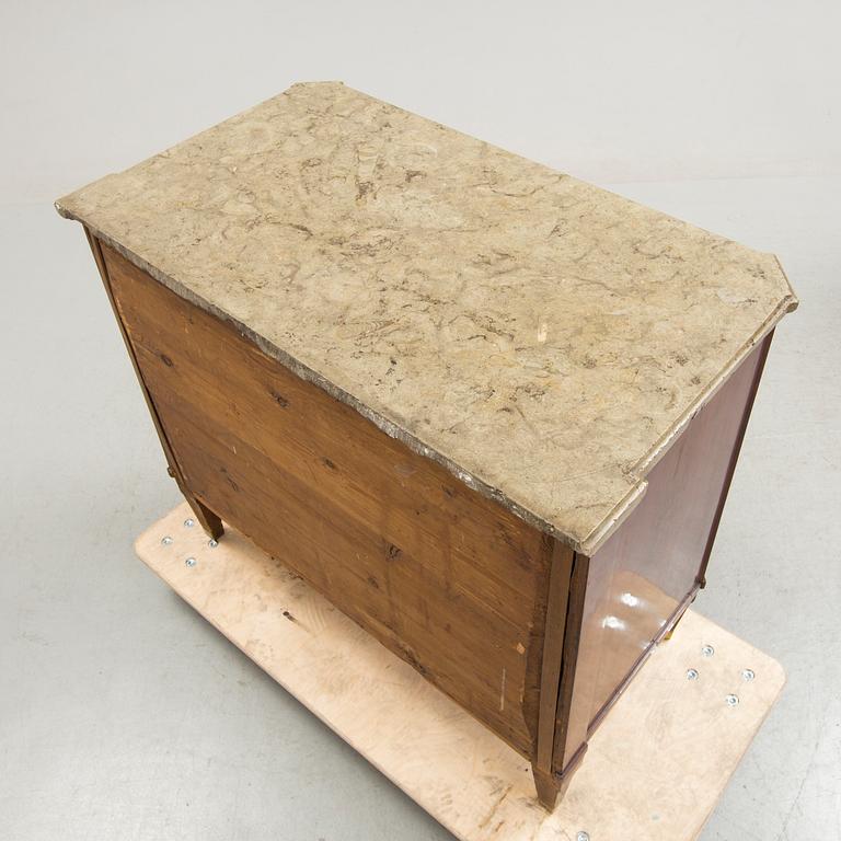 A late gustavian chest of drawers, early 1800s.