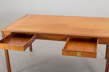 GÖRAN MALMBERG, a writing desk for Bröderna Andersson later part of the 20th century.