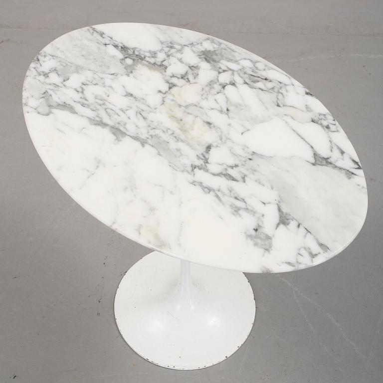 BORD, "Tulip", Eero Saarinen, Knoll International.