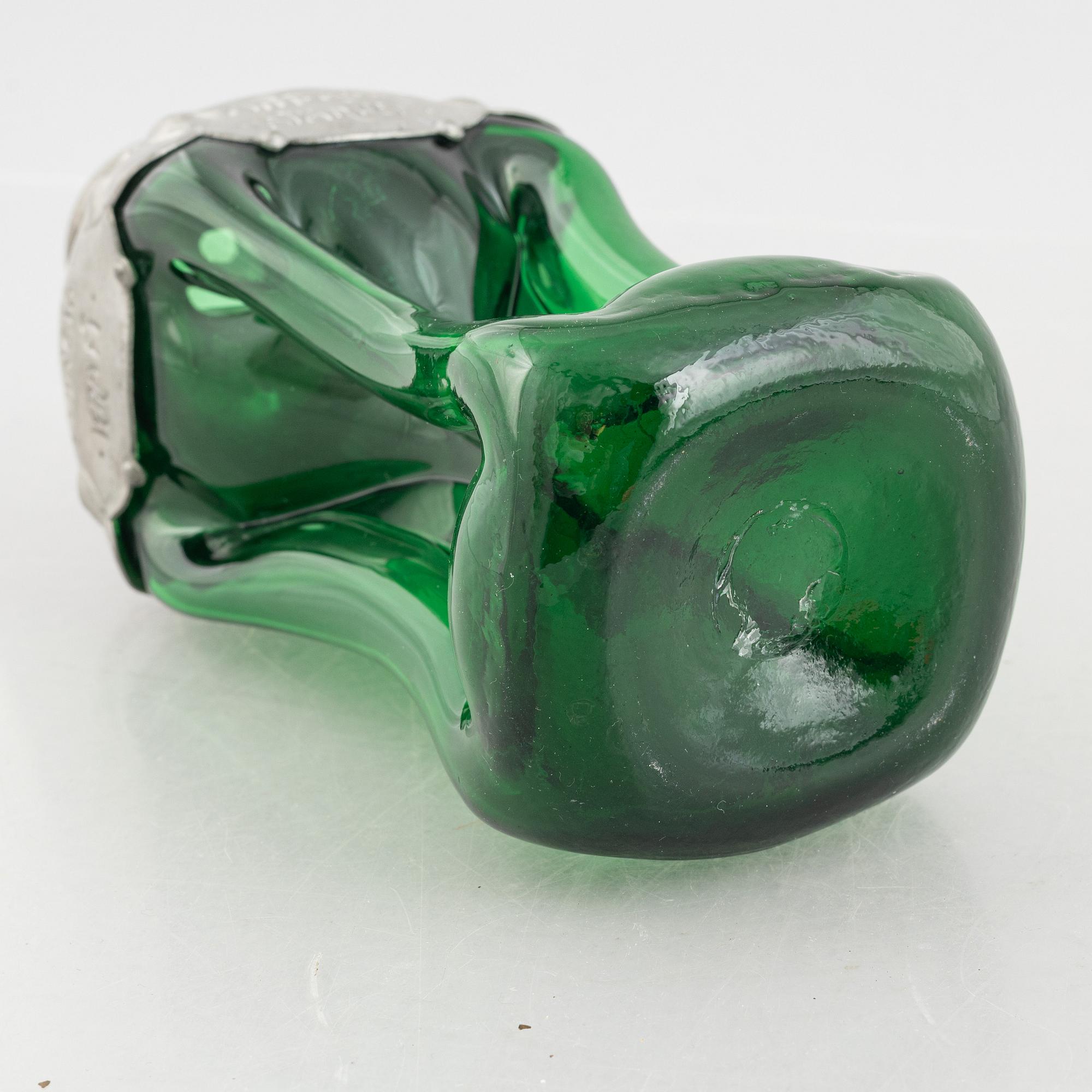 A green glass bottle with stopper, Sweden, early 20th century.