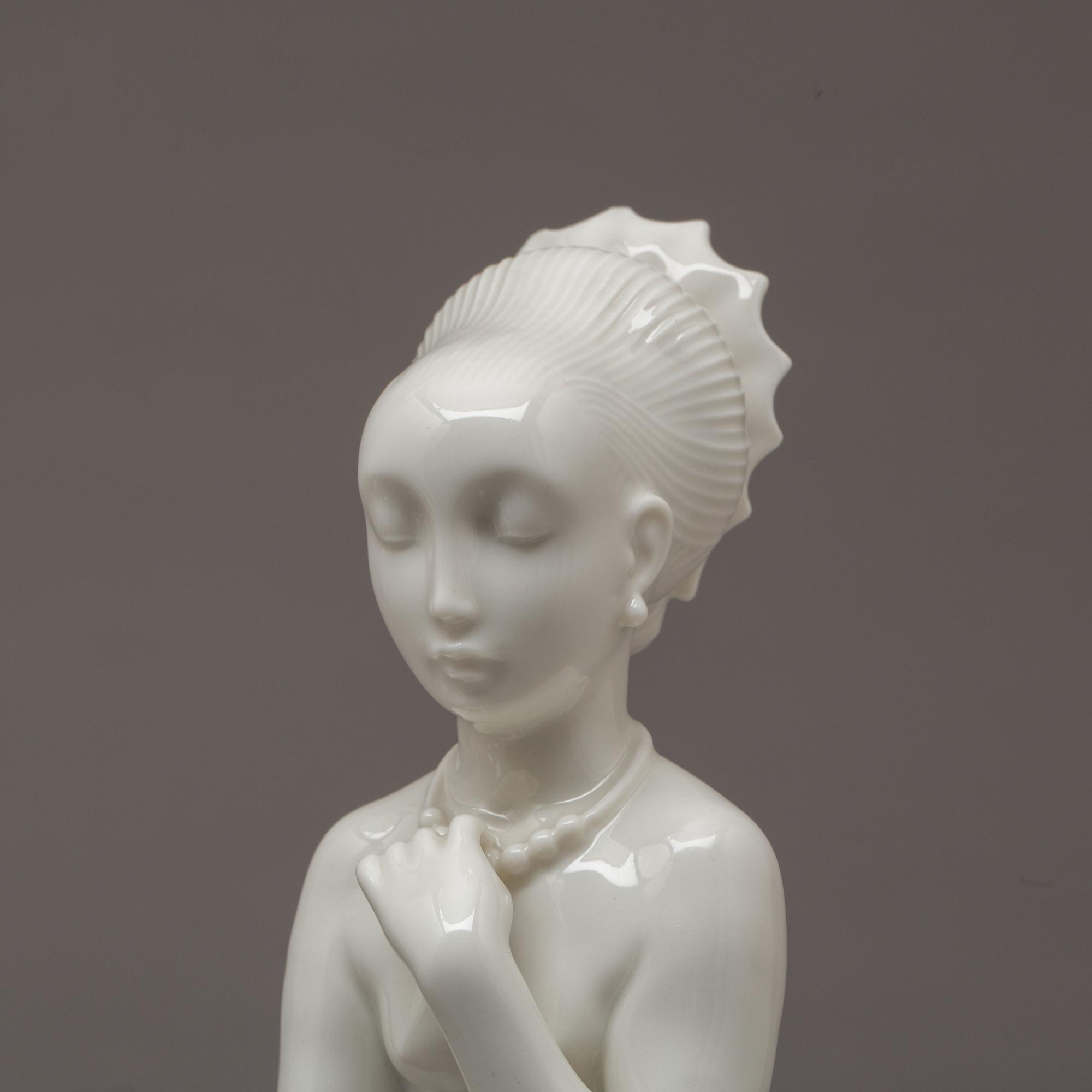 FIGURIN, Royal Copenhagen, 1900-tal, porslin.