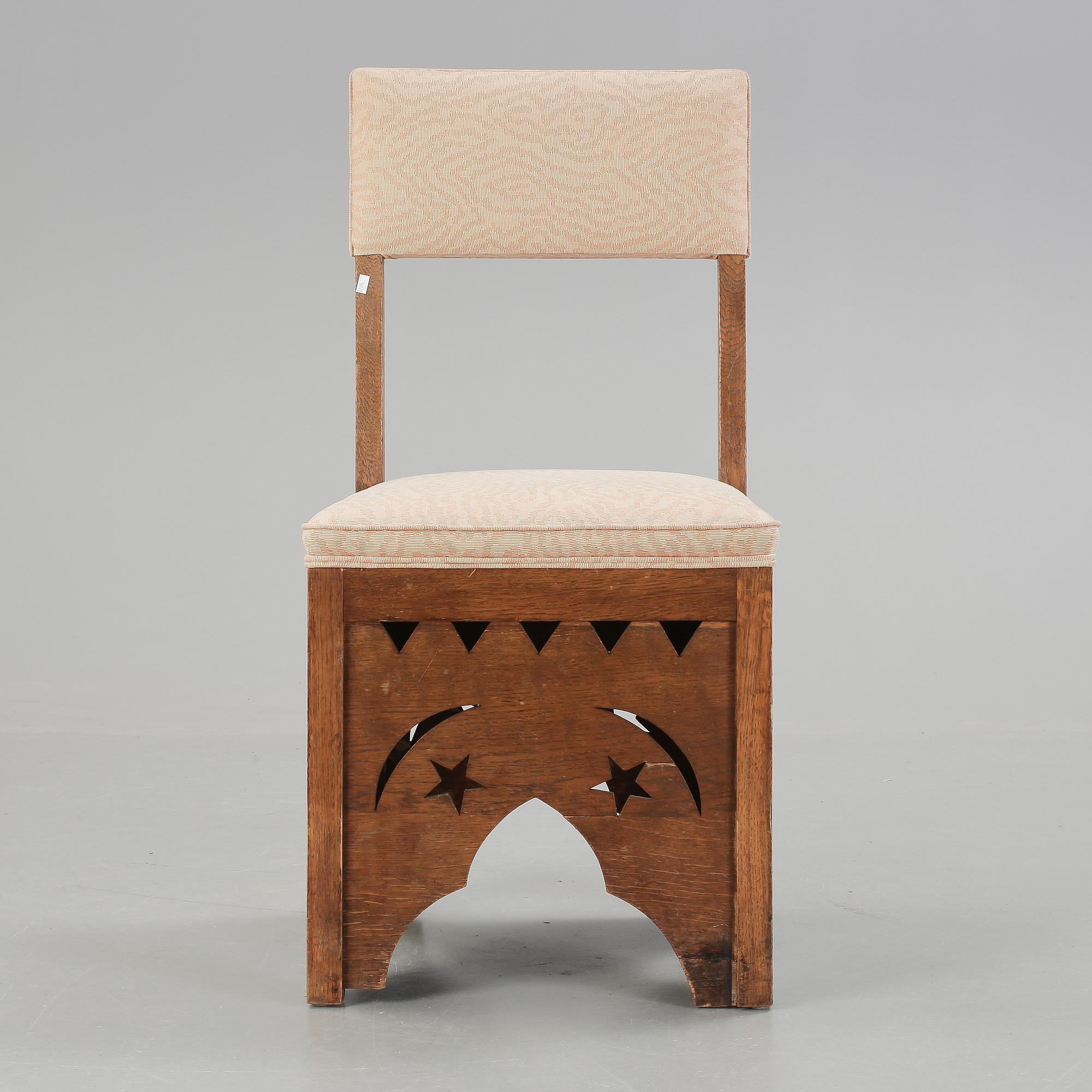 STOL, nygotisk stil, omkr år 1900.