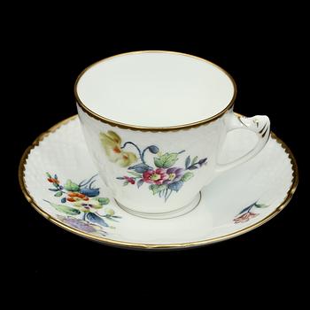 MAT- OCH KAFFESERVISDELAR, 124 st, porslin, Gustavsberg, 1900-talets första hälft.
