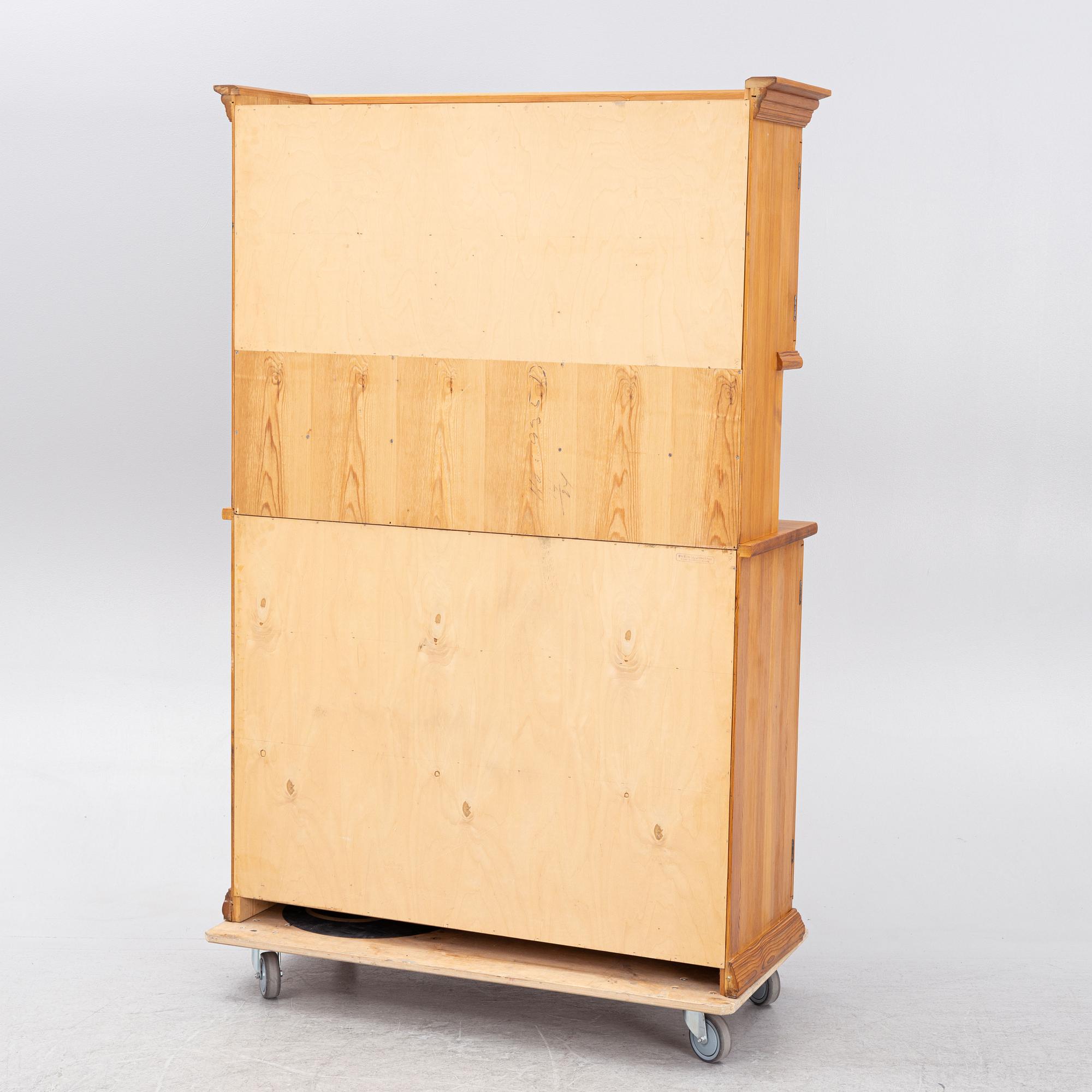 SVein Bjørneng, a pine cabinet, østre Gausdal, Norway, second half of the 20th century.