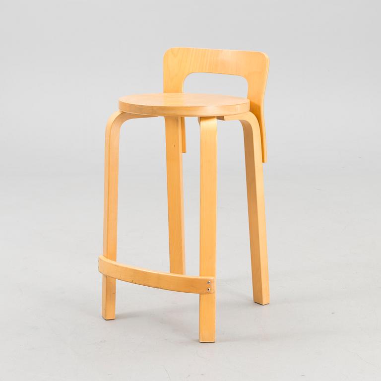 A 1980s "K 65" bar stool for Artek.