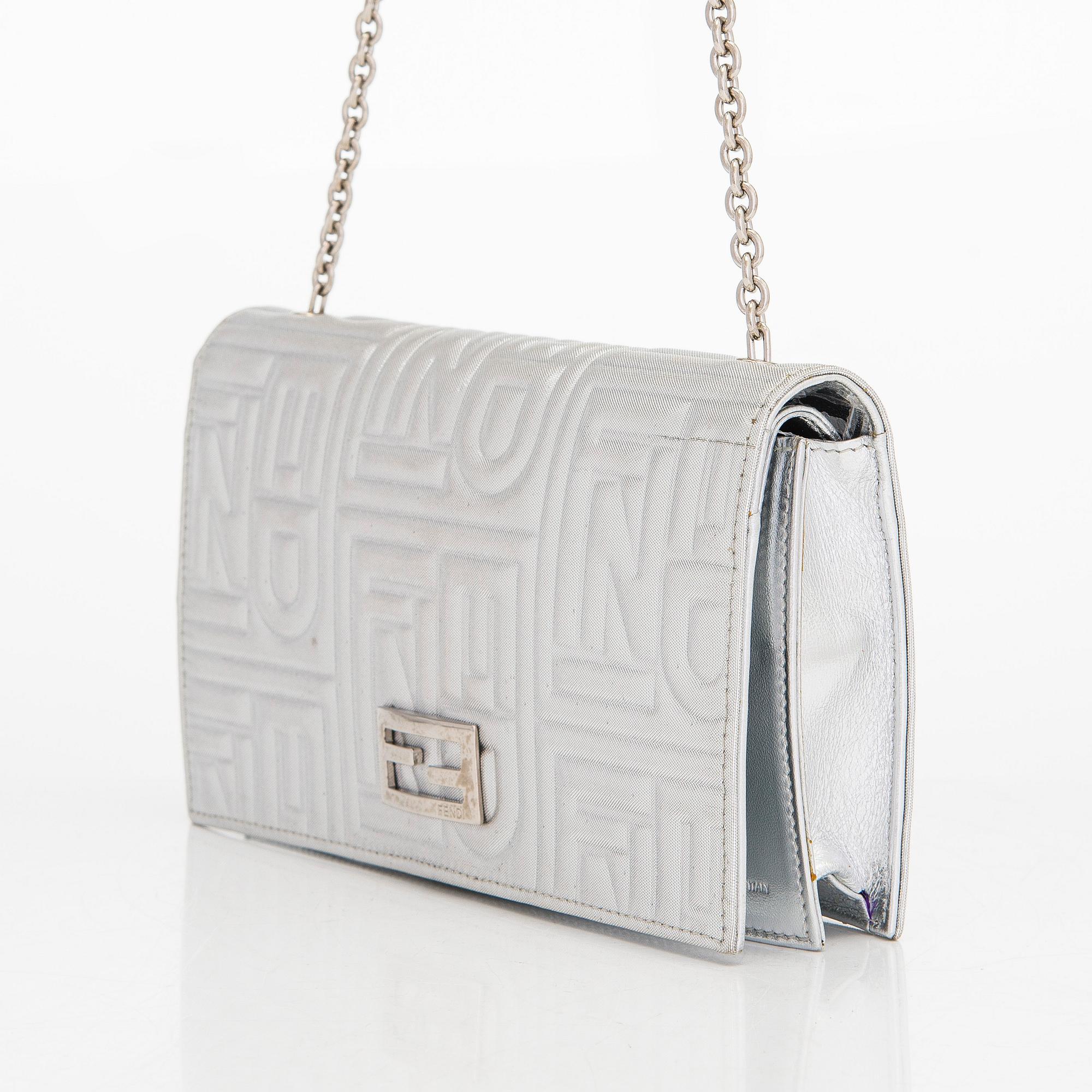 Fendi, A 'wallet on chain', bag.