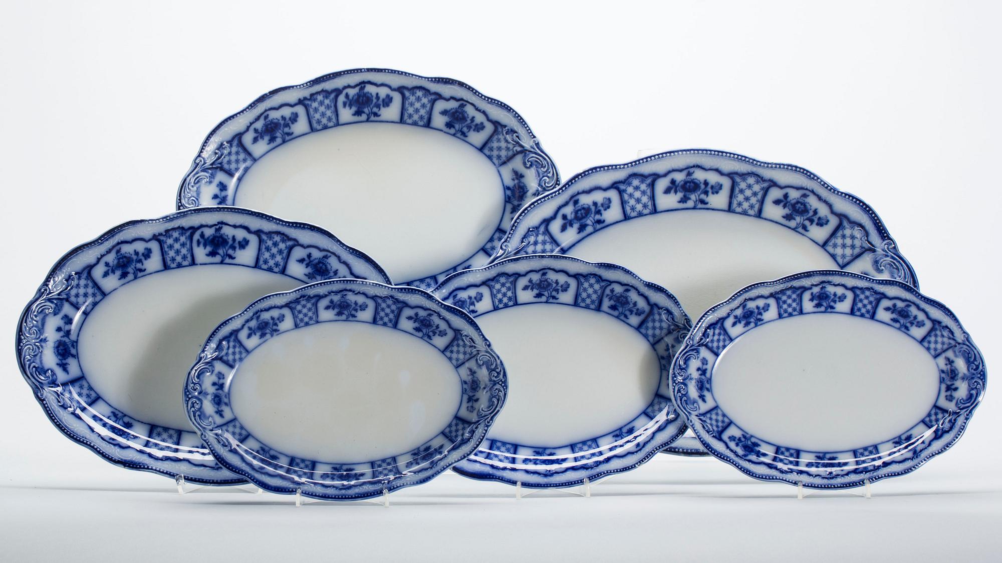 MATSERVIS, 104 delar, flintgods, märkt Melbourne W H Grindley, England. Omkring 1900.