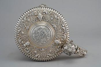 A TANKARD, silver. C.G. Hallberg Stockholm 1893. Height 20 cm, weight 1100 g.