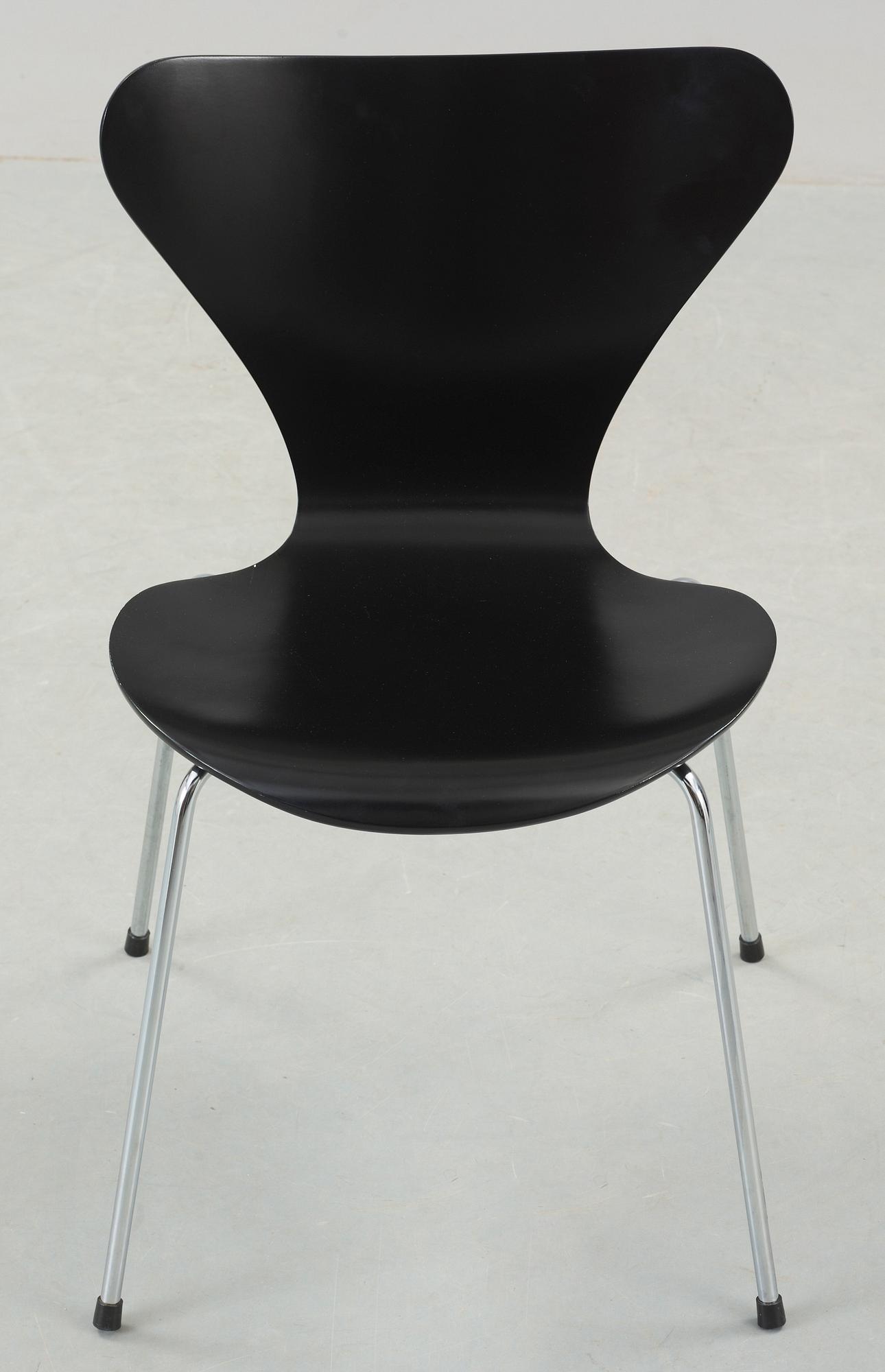 STOL, "Sjuan", Arne Jacobsen, Fritz Hansen, bär datering 1970.