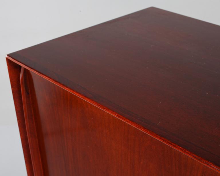 SIDEBOARD, Sverige, 1900-talets andra hälft.
