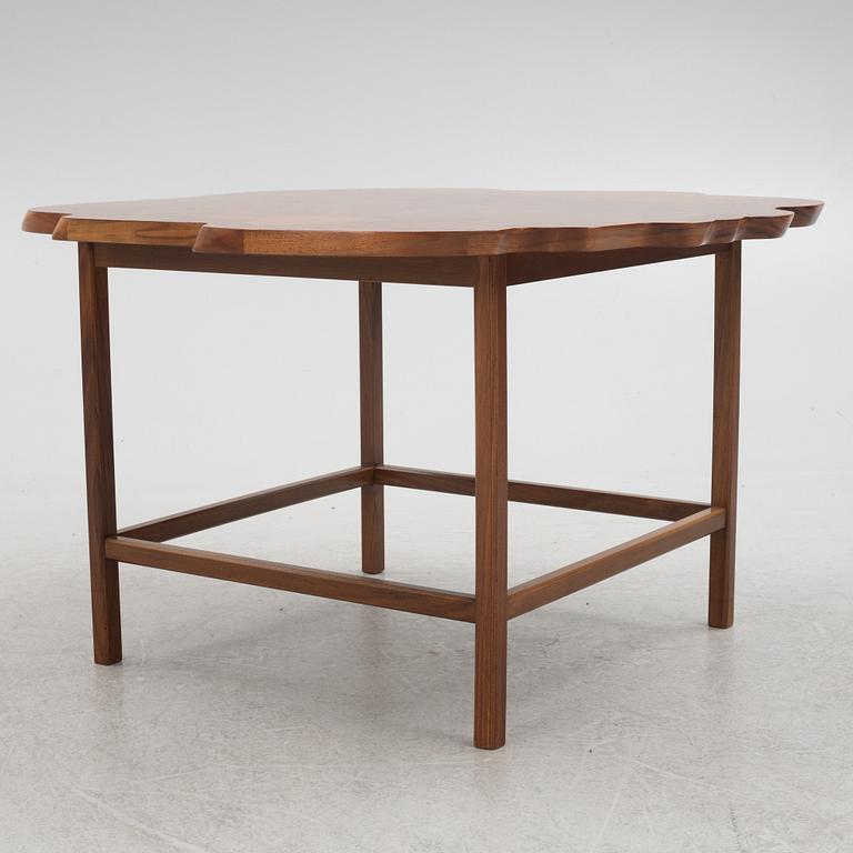 Josef Frank, soffbord, modell 1057, Firma Svenskt Tenn, efter 1985.