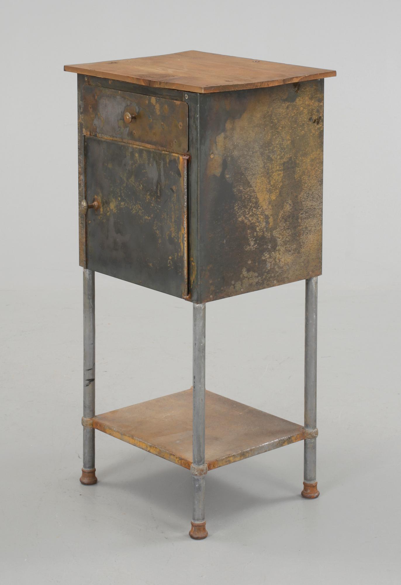 POTTSKÅP, sekelskiftet 1800/1900.