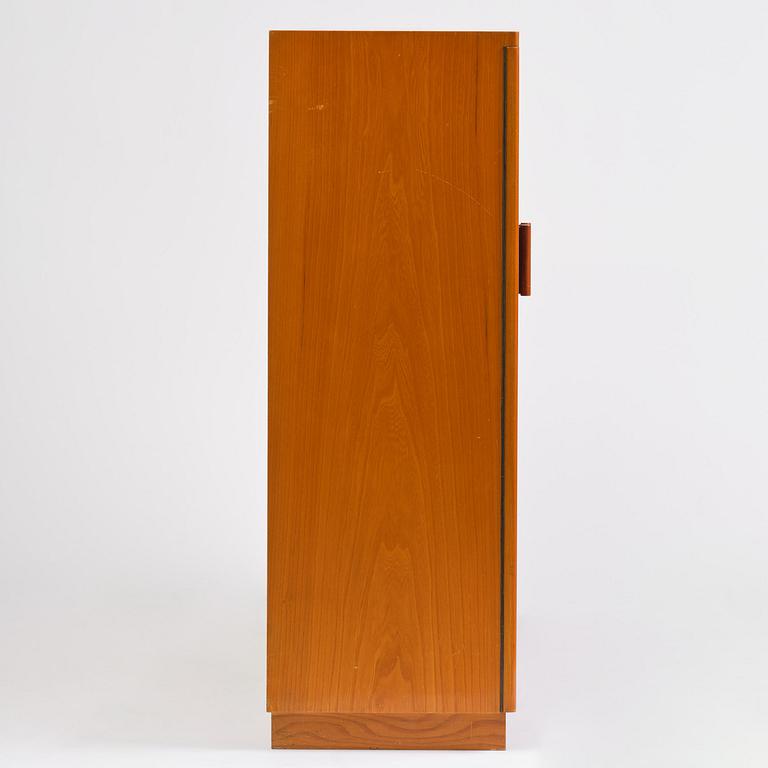 Nordiska Kompaniet, an elm veneered cabinet, Sweden, 1930s-40s.