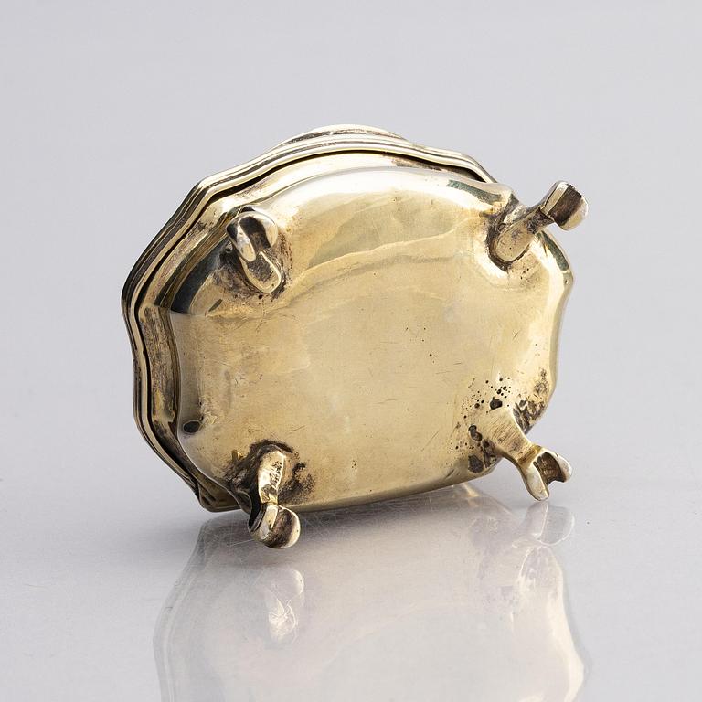 A German 18th century silver-gilt snuff-box, mark of Breuer Martin, Augsburg 1751.