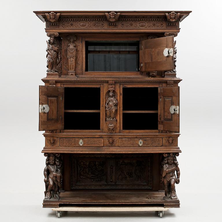SKÅP, barock, 1800-tal samt äldre delar.