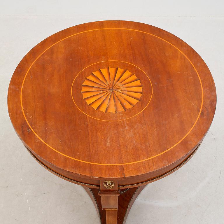 BORD, empirestil, tidigt 1900-tal.