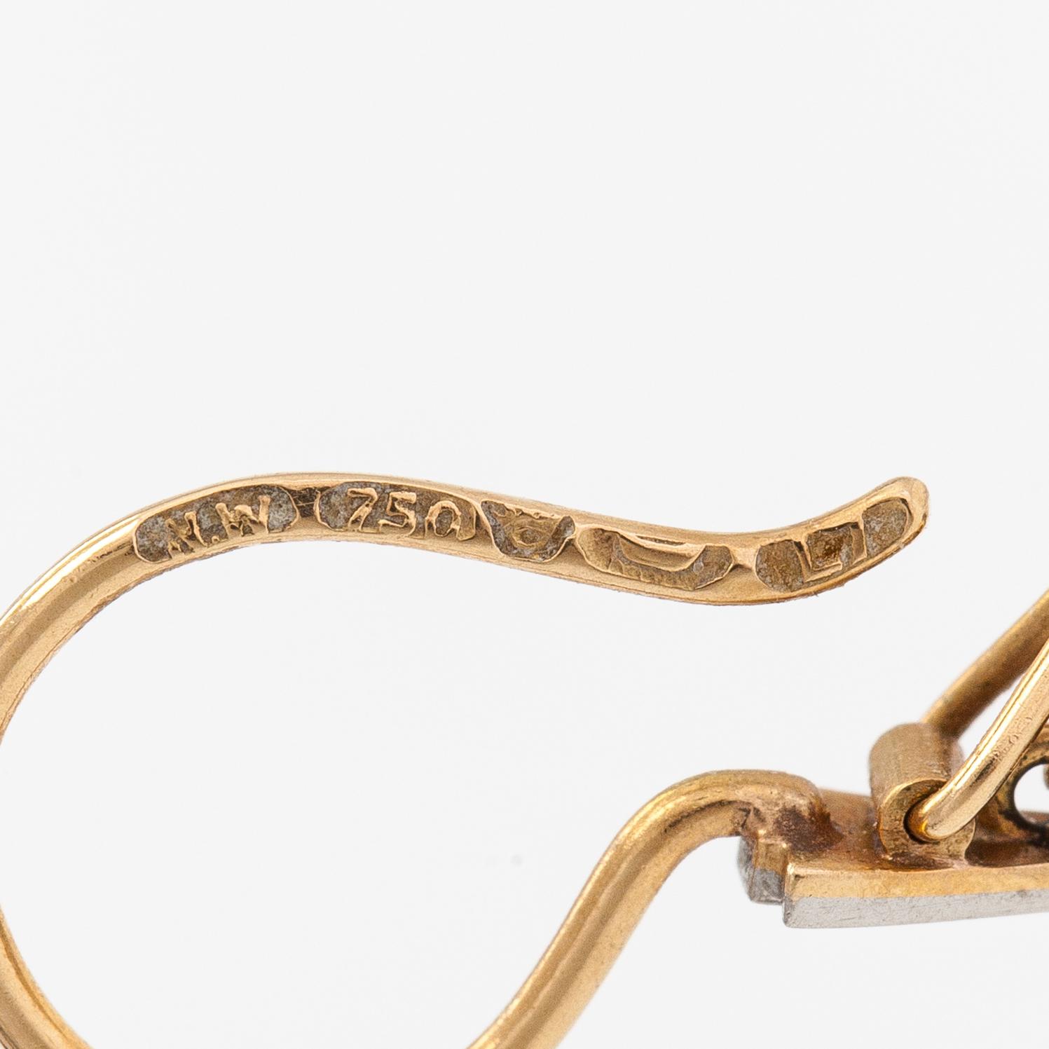 A necklace, ring and earrings, 14K gold and diamonds ca. 0.92 ct in total. Westerback, Helsinki 1964-1973.