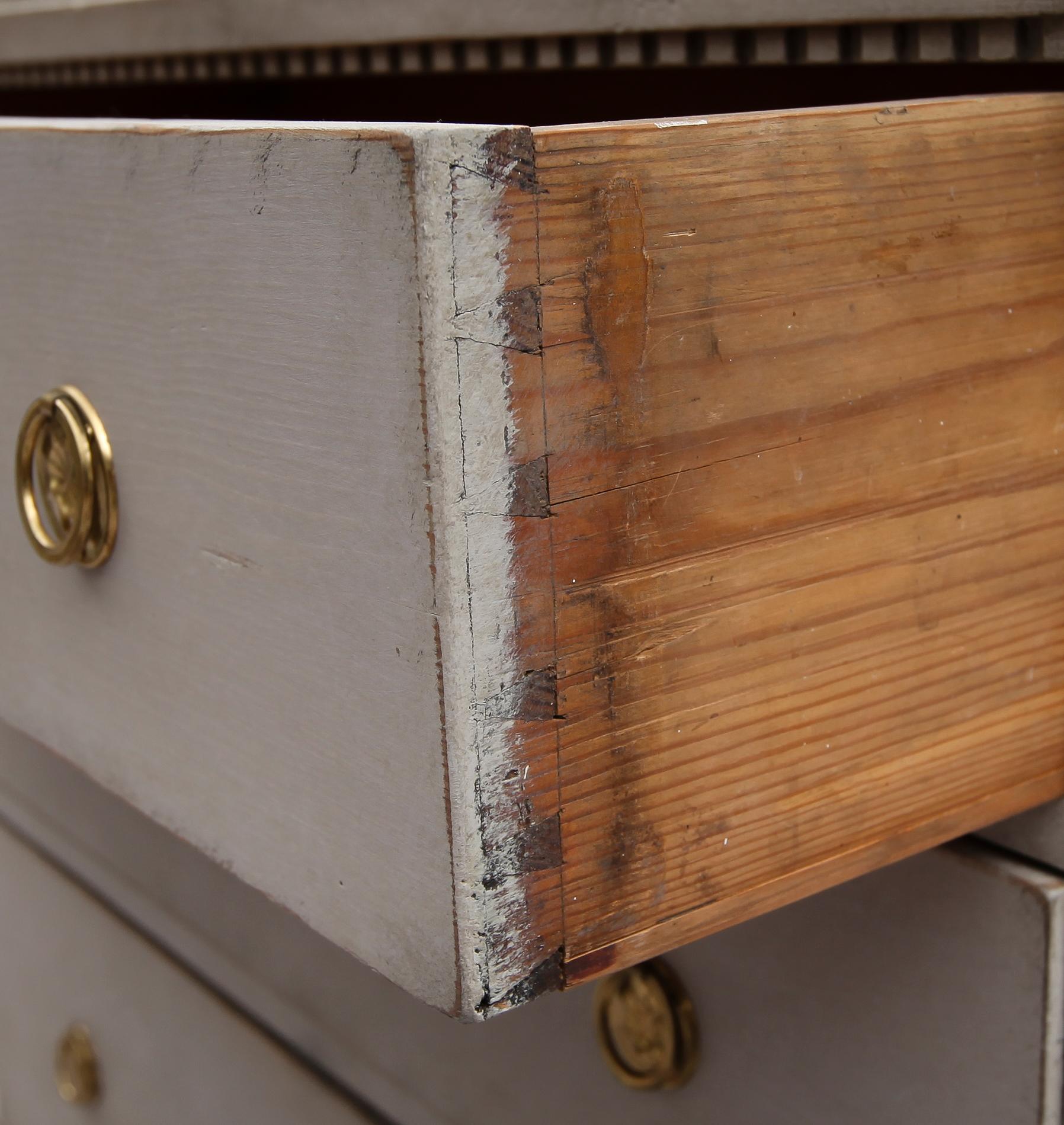 BYRÅ, gustaviansk stil, 1800-talets andra hälft.