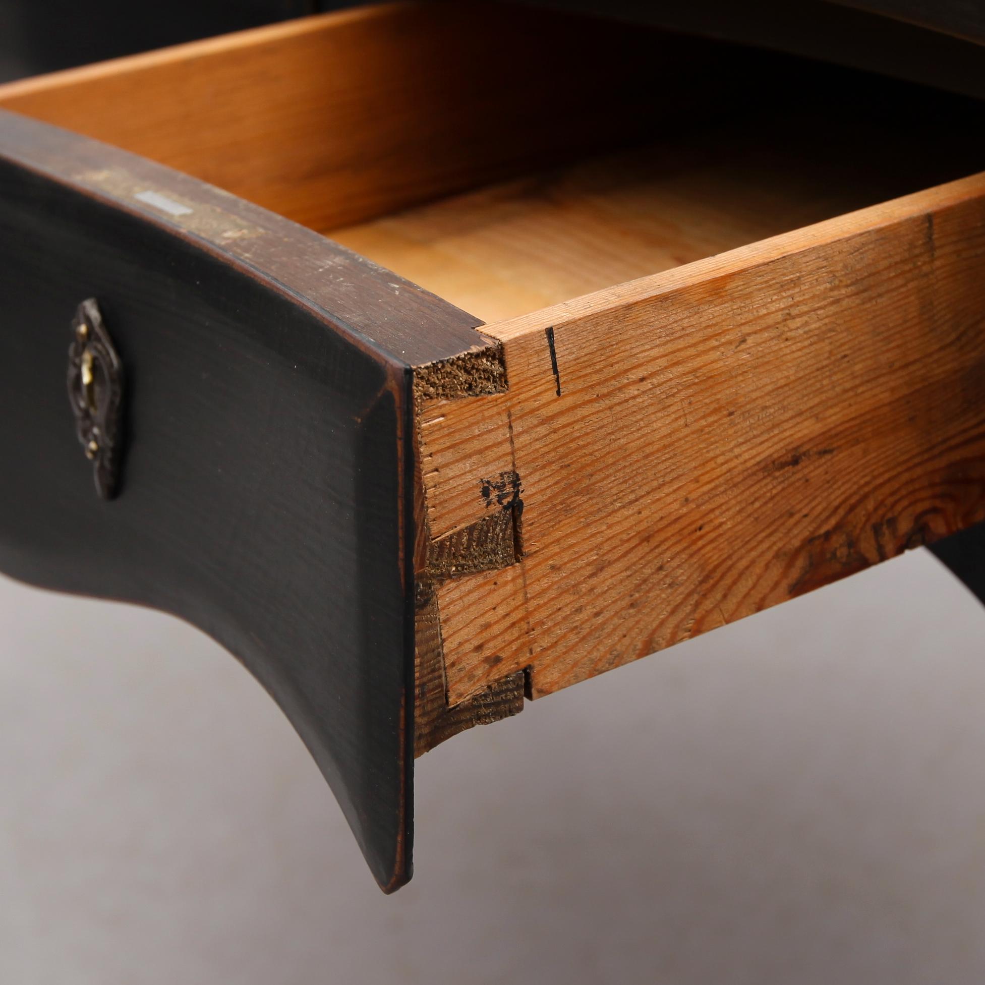 SKRIVBORD, rokokostil, 1900-talets första hälft.