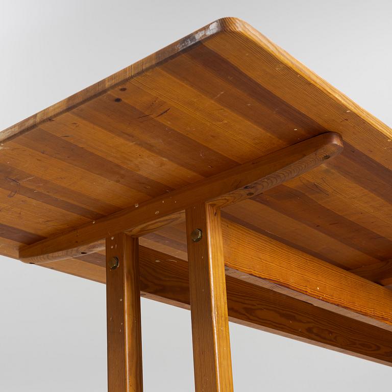 Børge Mogensen, a "Skaher" dining table, second half of the 20th century.