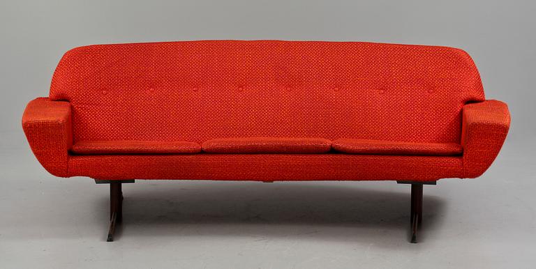 SOFFA samt FÅTÖLJ, Johannes Andersen, Trensum, 1900-talets andra hälft.