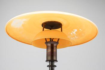 A 1930s PH-3 table lamp, designed by Poul Henningsen.