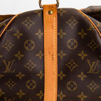 Louis Vuitton, a monogram 'Keepall 60 Bandoulière' Weekendbag.