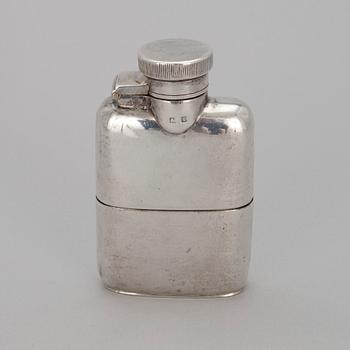 FICKPLUNTA, sterling silver, Birmingham 1918-19, WN Ltd. Vikt  93,4 g.