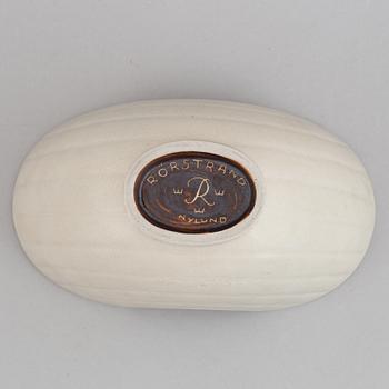 Gunnar Nylund, a set of two stoneware lidded bowls and a bowl, Rörstrand 1940's.