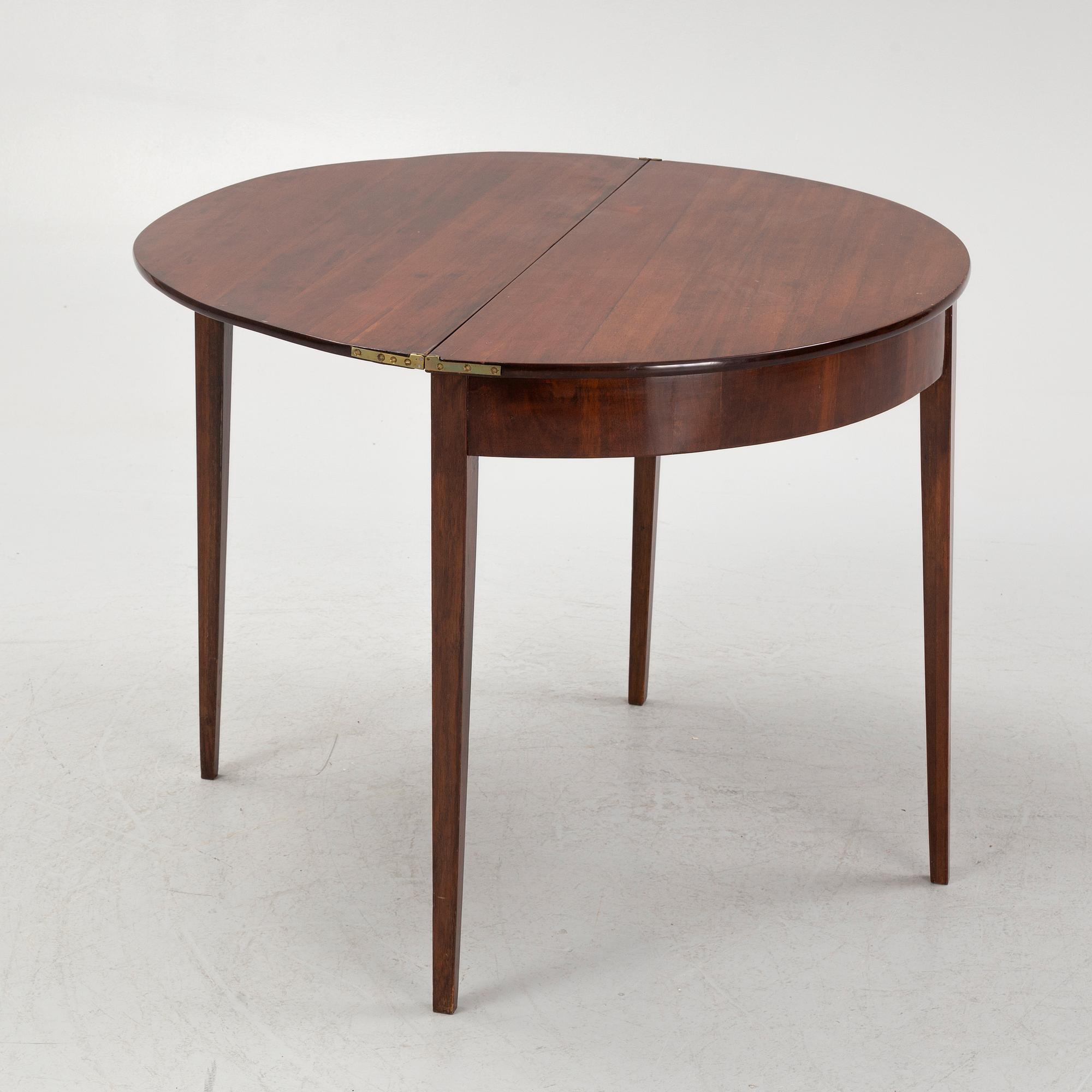 Spelbord, sengustavianskt. omkring 1800.