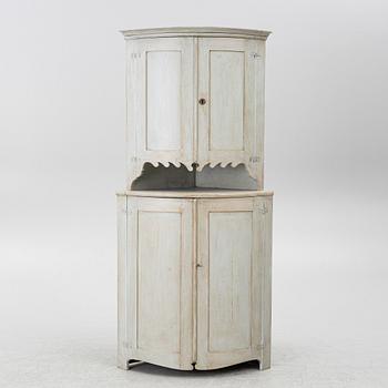 Hörnskåp, 1800-tal.