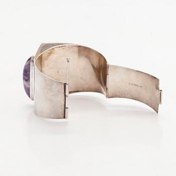 Bangle, cabochon cut amethysts, silver, Tillander, Helsinki 1962.