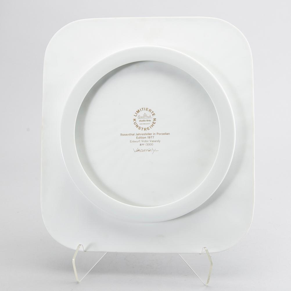 VICTOR VASARELY, Rosenthal, Edition-77, porcelaine.