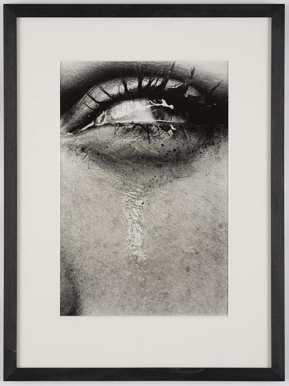 Helmut Newton, "Simonetta's Eye", 1982.