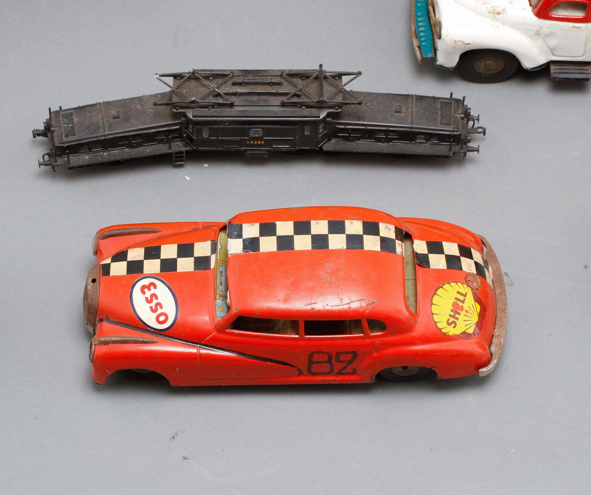 PARTI LEKSAKER, 10 delar, Japan, Tyskland samt England, 1900-tal.