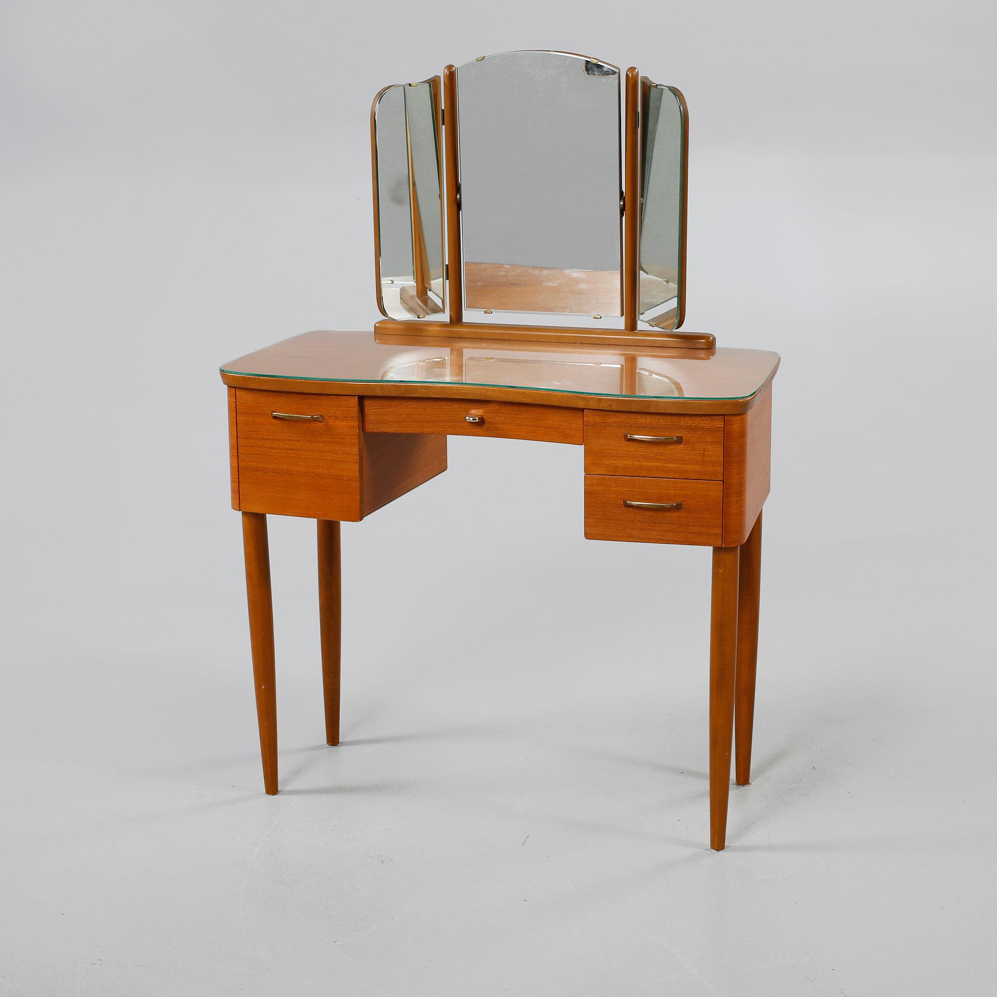 SMINKBORD, Fröseke, 1900-talets mitt/andra hälft.