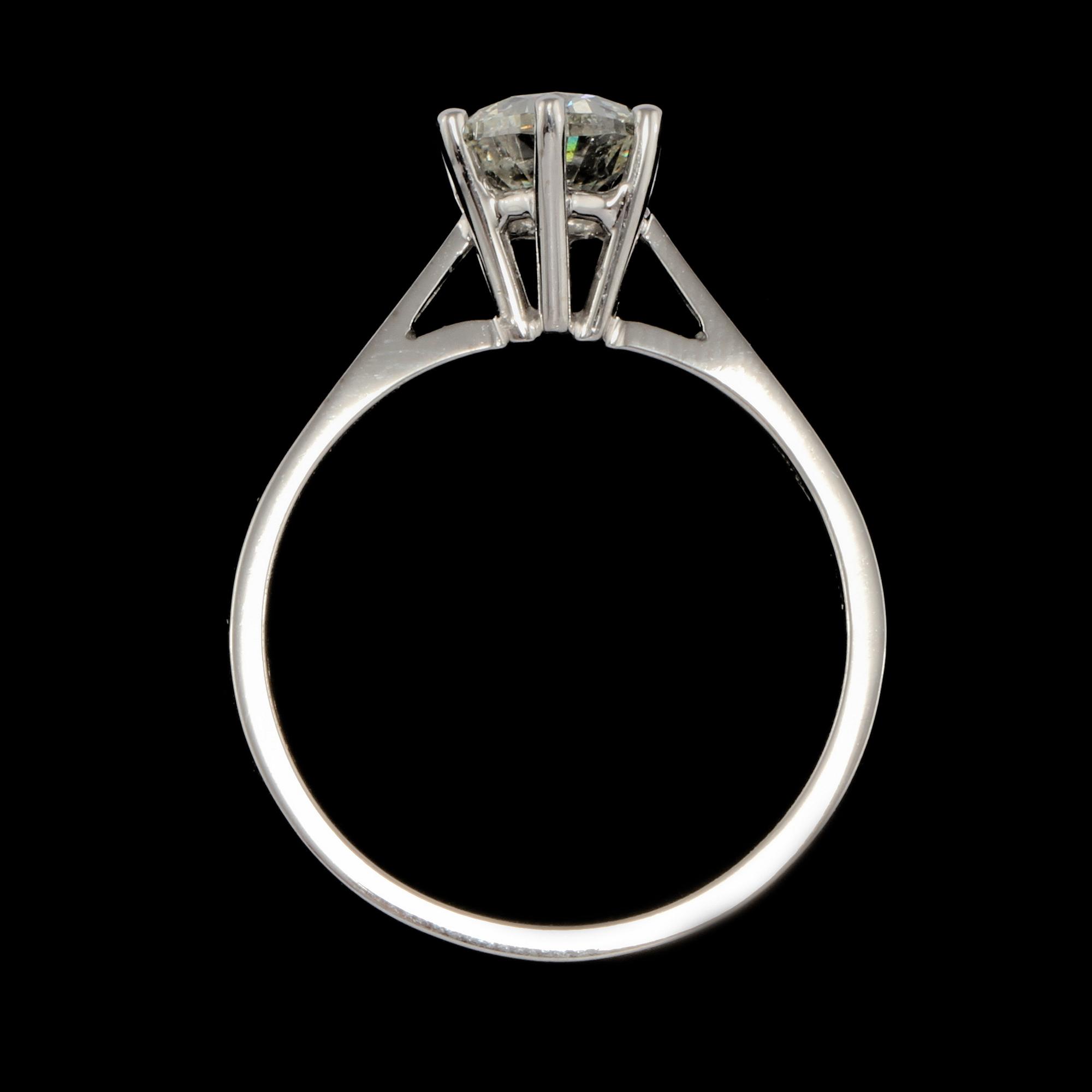 RING, 18k vitguld med briljantslipad diamant, 1.03 ct. Vikt 3 g.