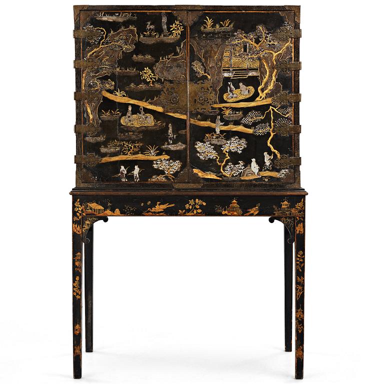 Cupboard, Japan, Edo (1603-1868), later stand.