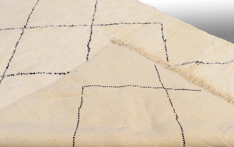 MATTO, Marokko, noin 315 x 217 cm.