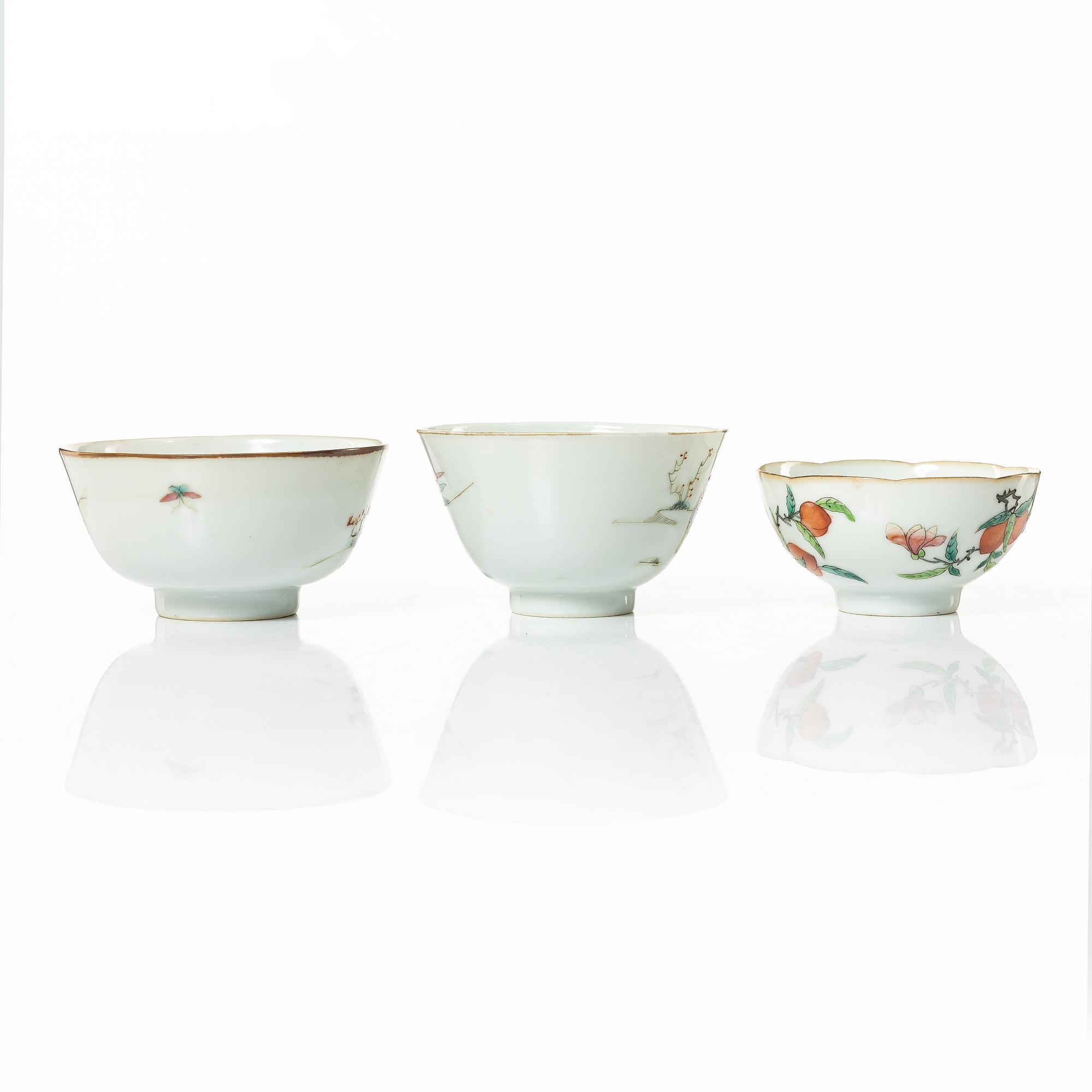 A set of nine Chinese porcelain pieces, 19th Century.